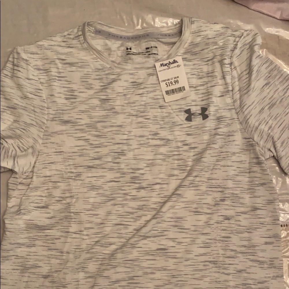 New Men’s Under Armour Heatgear short sleeve shirt